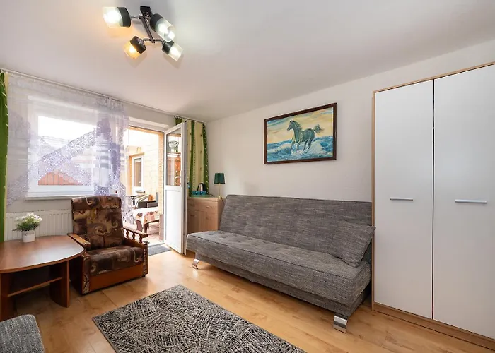 Проживание в семье Paradise Дарлувко